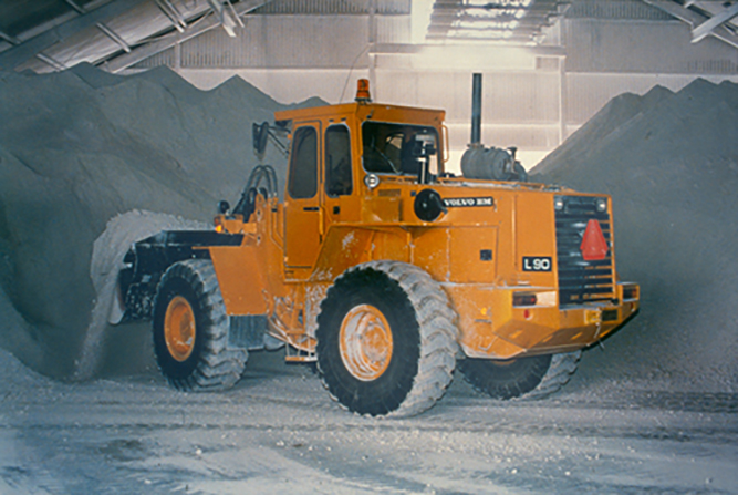 Clean exhaust from indoor Volvo